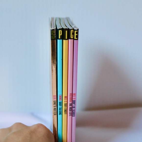 Vintage Spice Girls Mini Books - Complete set of 5 - Picture 2 of 8